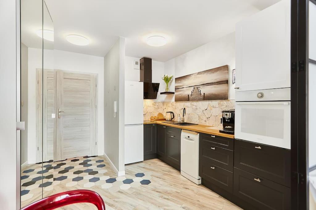Golden Hour Apartments- Plac Slowianski 36 Swinoujscie Bagian luar foto