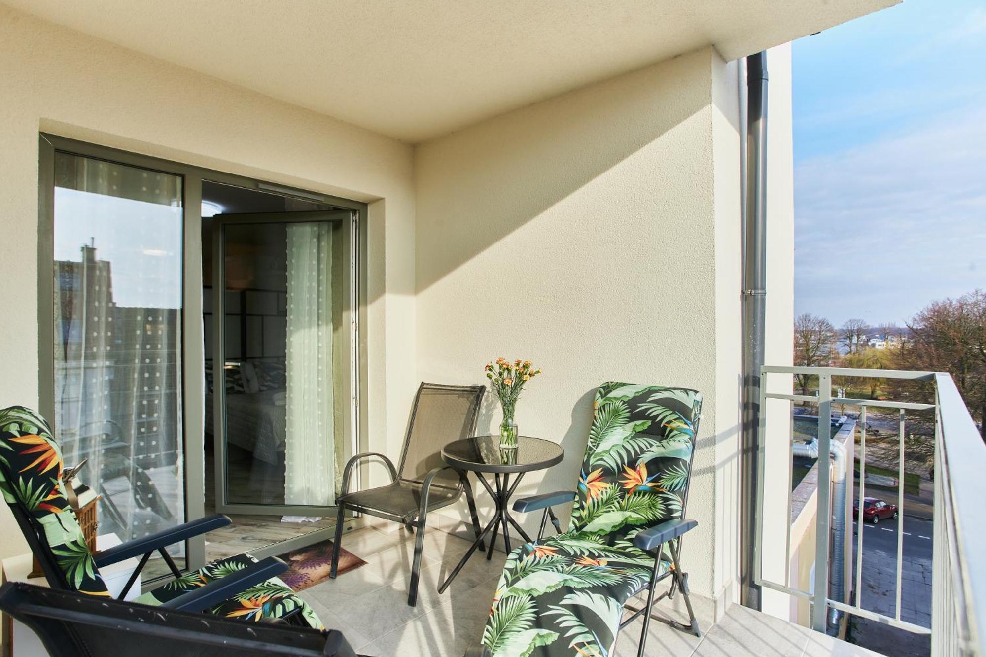 Golden Hour Apartments- Plac Slowianski 36 Swinoujscie Bagian luar foto